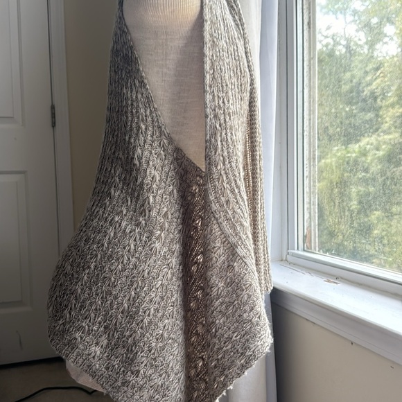 Sweater Vest - Picture 6 of 6